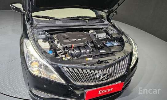 Hyundai elantra 2017 image 2