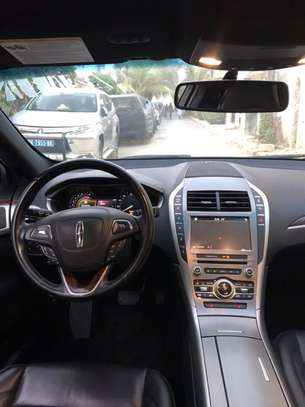Lincoln MKZ image 4