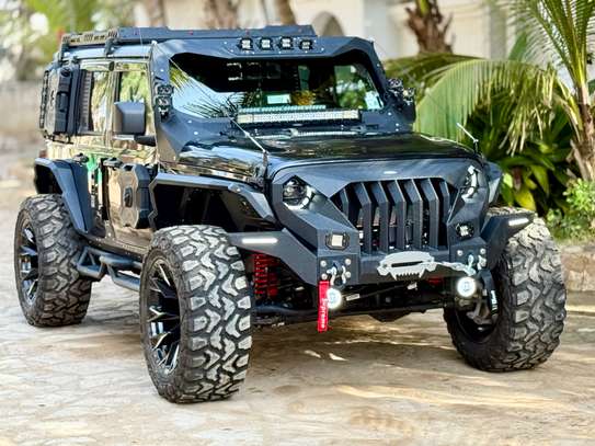 Jeep wrangler Sahara Blackhawk image 2