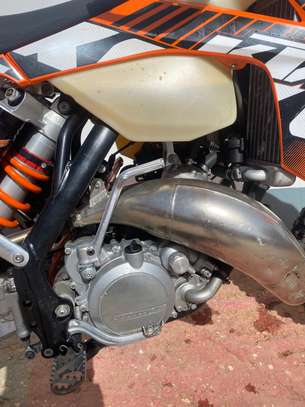 Ktm 125 image 8