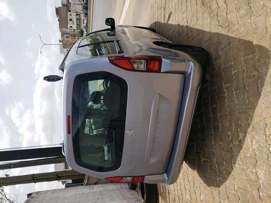 Peugeot Partner image 4