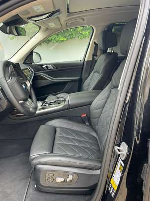 BMW X7 xdrive 40i 2024 image 5
