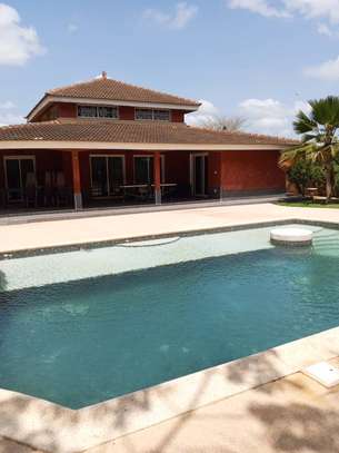 Belle villa F5 à louer à la résidence Kalahari (Saly) image 1