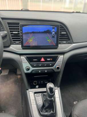 Hyundai Elantra image 7