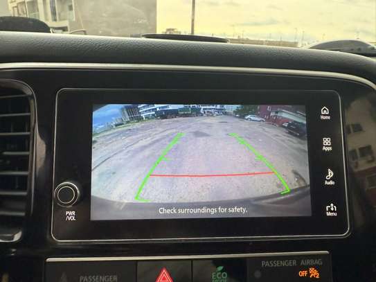 Mitsubishi outlander se image 7