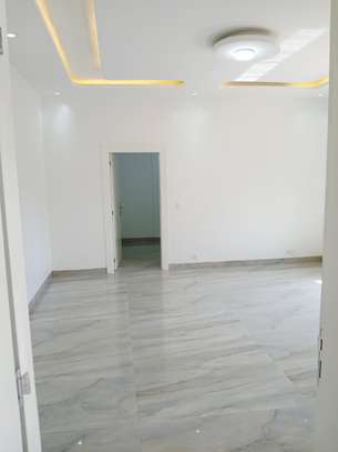 Appartements F4 neufs au Point E image 11