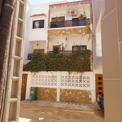 Villa R+2 a louer virage image 6