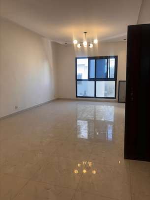APPARTEMENT image 12