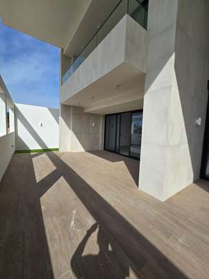 Villa contemporaine au Plateau image 1