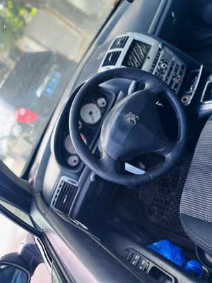 Peugeot 407 diesel manuel image 4