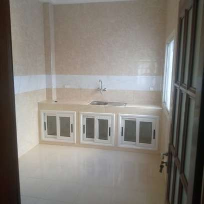 Appartement à louer à Mbao - Villeneuve image 5