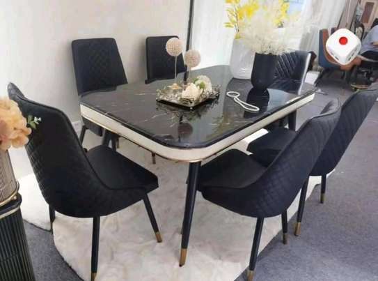 Table marbre 7 chaiss image 5