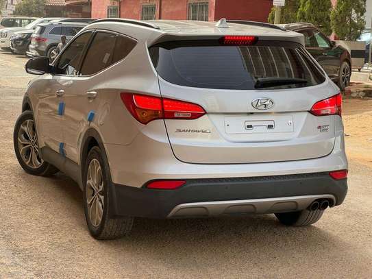 Hyundai Santa Fe 2015 image 2