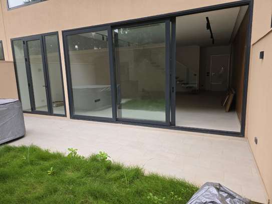 Un beau duplex a louer sur la corniche des Almadies image 8