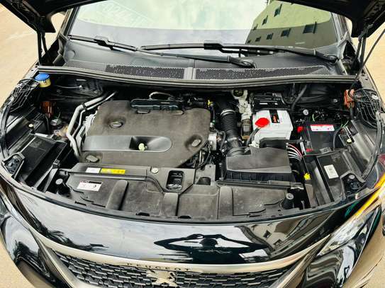 Peugeot 3008 2019 image 6