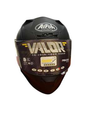 Casque Airoh Omologué venant Italy 🇮🇹 Taille XL image 1