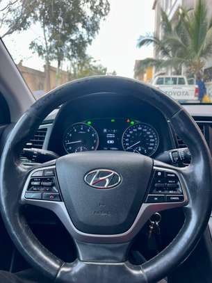 HYUNDAI ELANTRA 2018 image 8