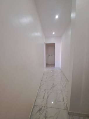 appartement de type f5 vue mer à louer fann 5eme étage image 3