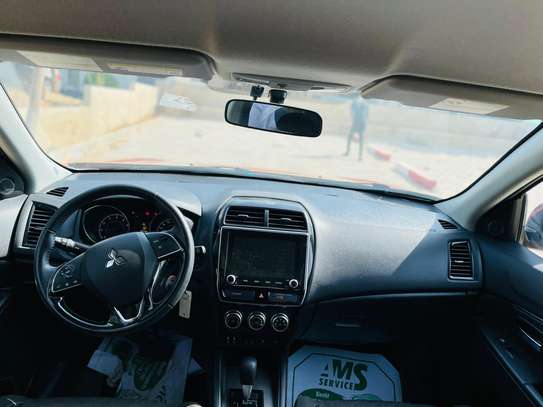 Mitsubishi outlander / RVR année 2020 image 8
