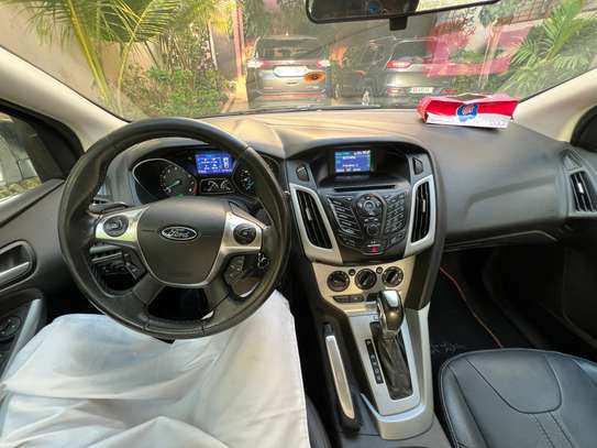 FORD FOCUS image 5