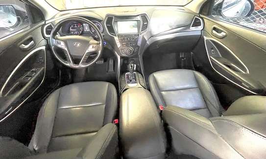 Hyundai SantaFe 2017 image 9