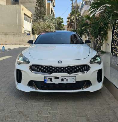 KIA STINGER PLATINUM AWD image 1