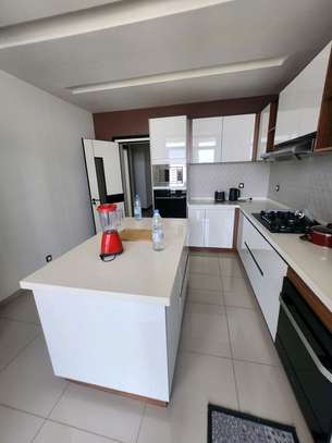 Appartement meublé à louer almadies image 8