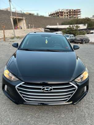 Elantra 2018 image 2
