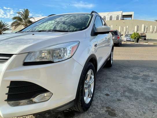 FORD ESCAPE image 2