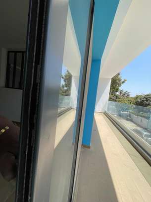 F4 neuf à louer au point e 204 m² image 9