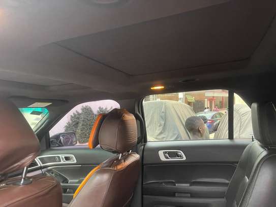 Location Ford Explorer image 6