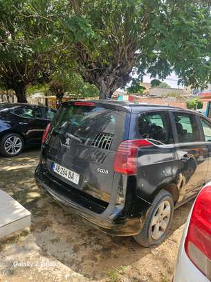 Peugeot 5008 image 8