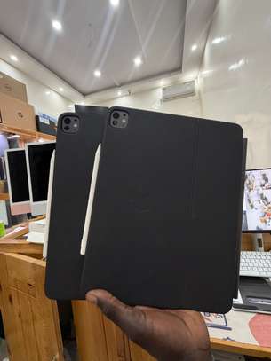 iPad Pro 13 Pouces (M4)  Capacité 256GB image 2