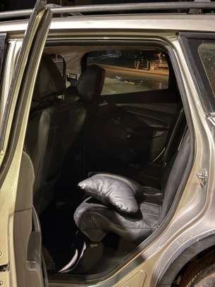 Ford Escape image 7