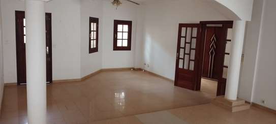 Villa à louer à Ngor-Almadies image 3