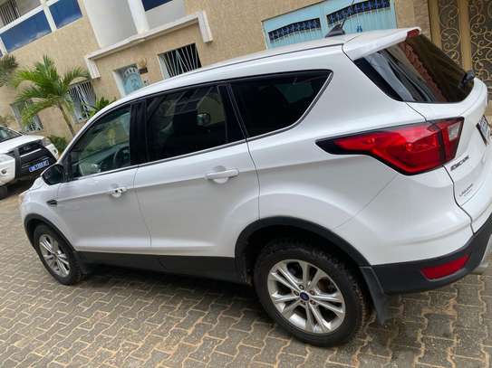 Ford Escape 2019 image 10