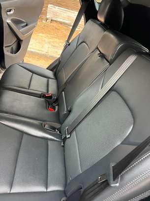 Je vend ma Hyundai santafe 2017 automatic essence image 9
