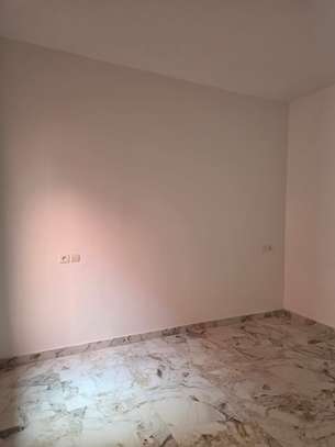 Appartement Neuf de 2 Chambres à Louer au Sud Foire image 12