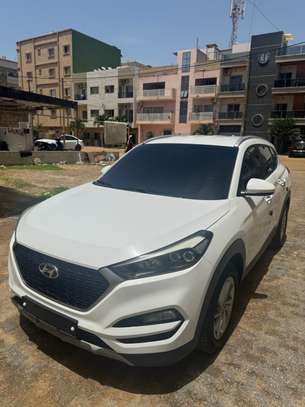 Hyundai Tucson 2017 image 2