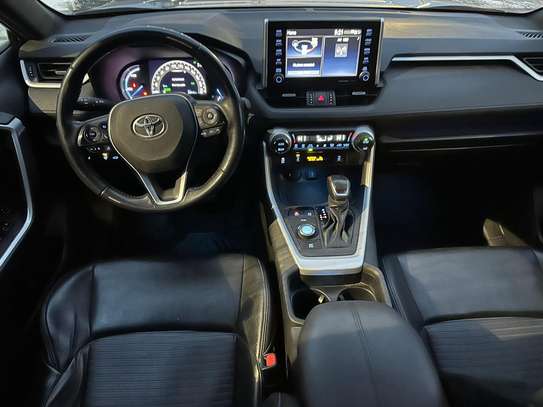 Toyota rav4 2021 hybrid sous douane disponible a dakar image 5