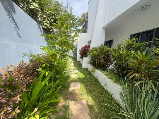VILLA R+1 D’ExCEPTION À LOUER À MERMOZ image 12