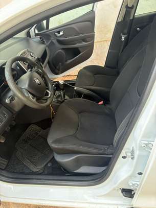 Clio 4 image 5