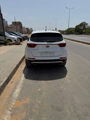Sportage diesel 2.0 image 4