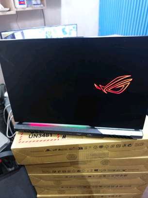Asus ROG Strix G17 image 2