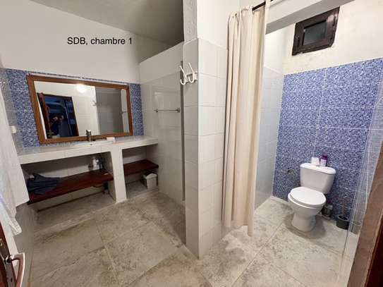 À VENDRE – Villa avec appartement indépendant à Ngaparou image 4