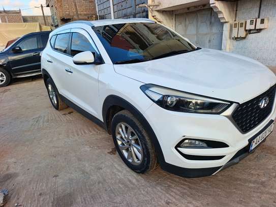 HYUNDAI TUCSON 2017 image 9