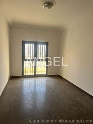 Réf_2985_GL APPARTEMENT À LOUER – CITÉ DES MAGISTRATS image 3