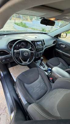 Jeep Cherokee 4x4 – 2019 image 2