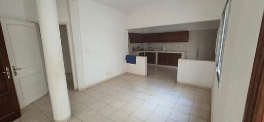 Vente Villa Cité Biagui /Produit atypique à gros potentiel. image 12