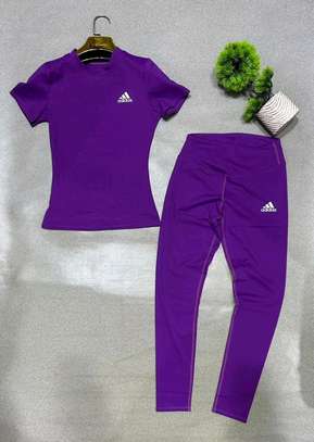 tenue  sport pour femme image 14
